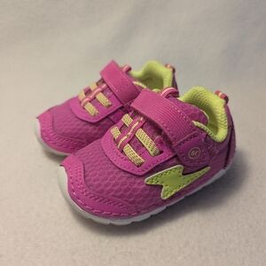 NWOT Stride Rite Zips Runner Baby Shoes In Hot Pink, Size 3W